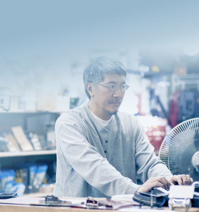 business owner is subscribing for wide coverage insurance for business